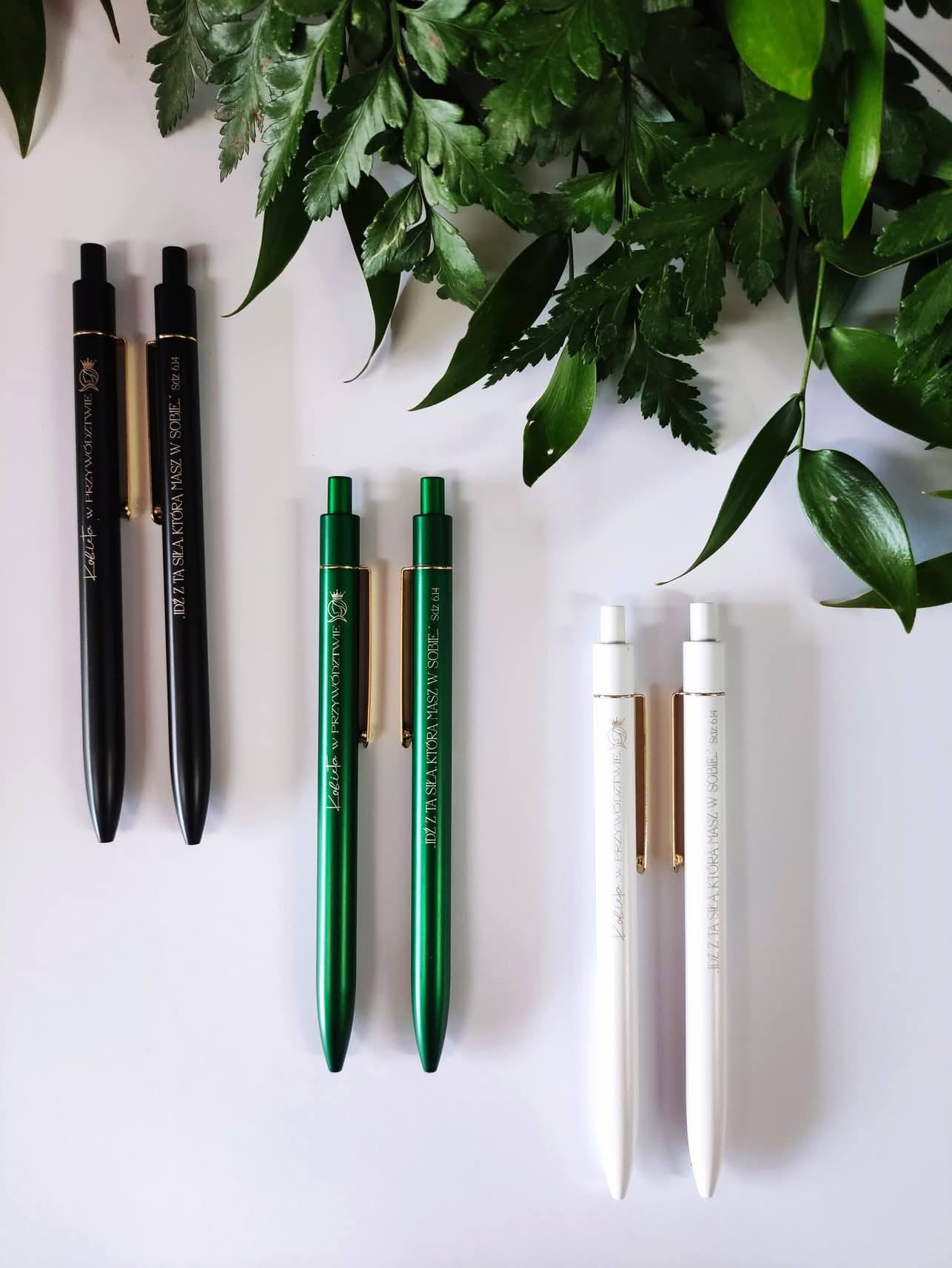 481467465_122119419320706937_3708973619191378249_n Długopis żelowy "Kobieta w Przywództwie" - obrazek 1